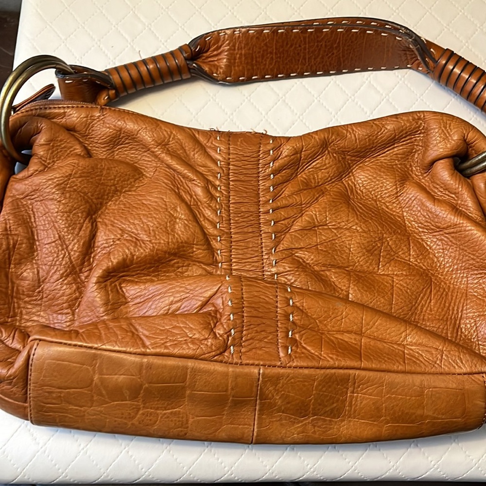 Adrienne Vittadini vintage Elegant Tan Leather Shoulder Bag - Picture 5 of 9